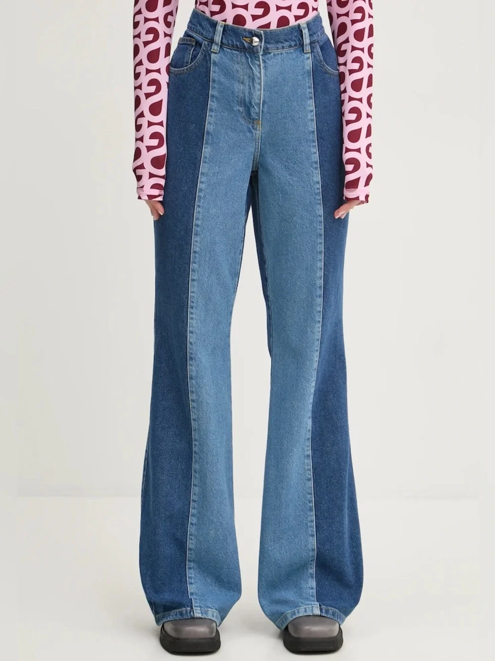Stine Goya Women’s High Rise Two Tone Flared Split Wash Jeans Size 28 NWT